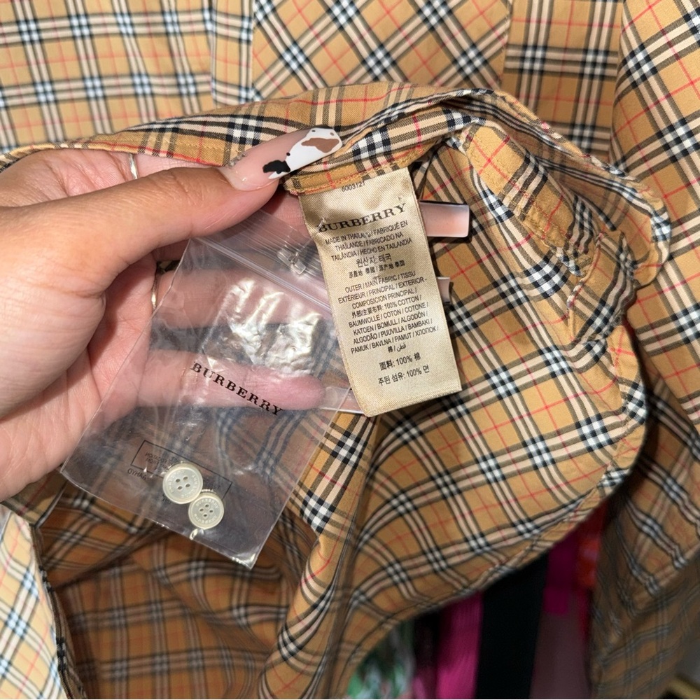Burberry London England Classic Vintage Check Button Up Shirt Womens 14 EUC - Picture 9 of 13